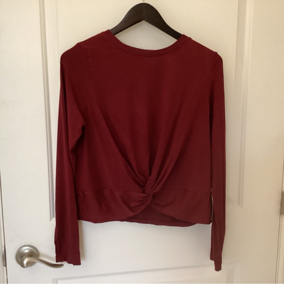 Dynamite Lightweight twist front top. - Picture 2 of 5